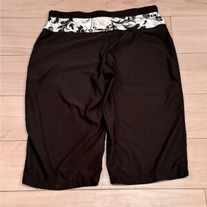 Athletic shorts Black and White Floral Waistband Shorts MEDIUM